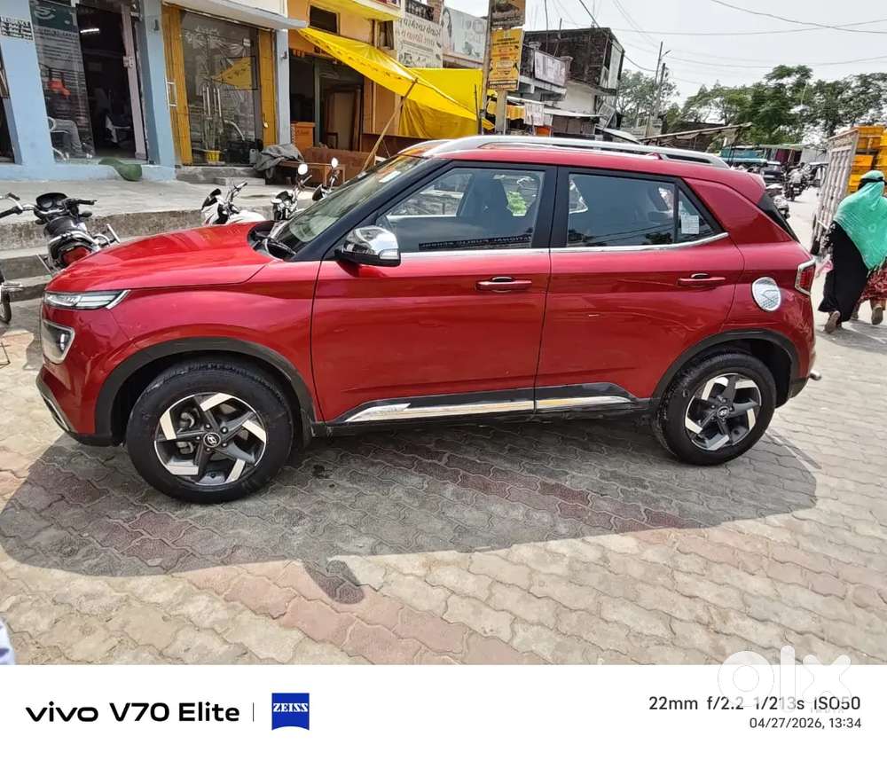 Hyundai Venue 2019 Petrol 51000 Km Driven