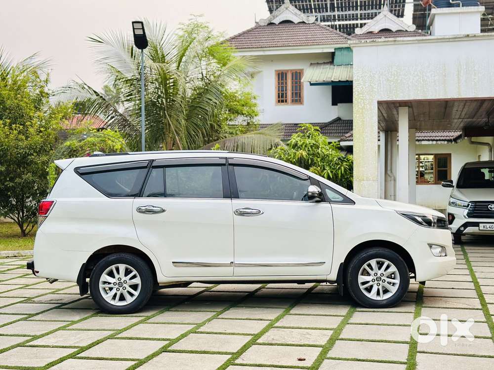 Toyota Innova Crysta 2.4 V 7 Str, 2018, Diesel