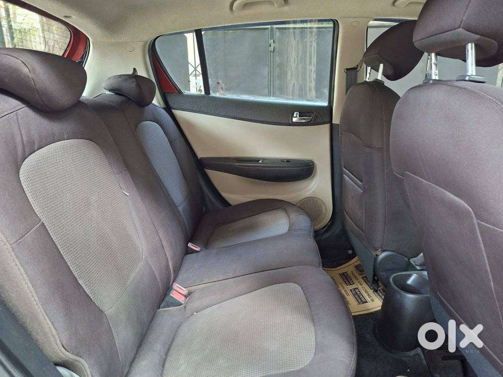 Hyundai I20 Sportz 1.4 At Vtvt, 2013, Petrol