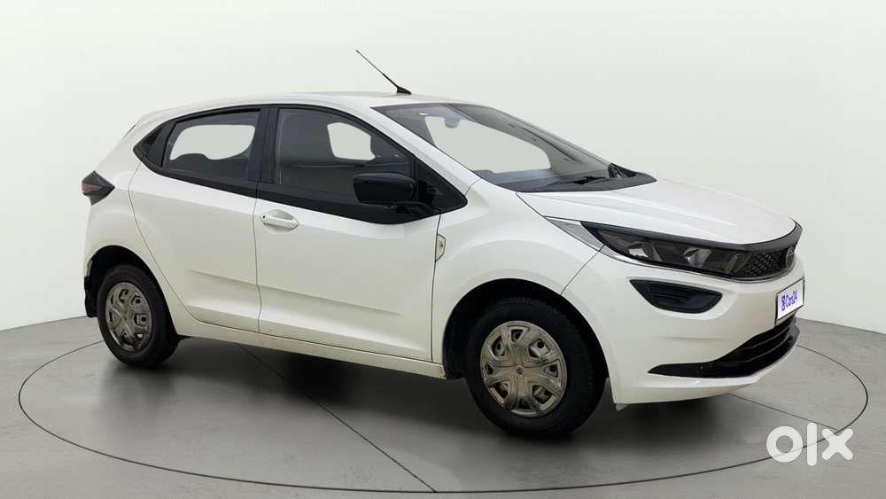 Tata Altroz 1.2 Xe Plus Petrol, 2022, Petrol