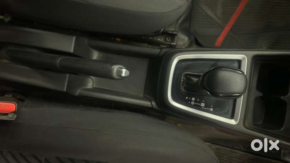 Maruti Suzuki Swift Amt Zxi, 2018, Petrol