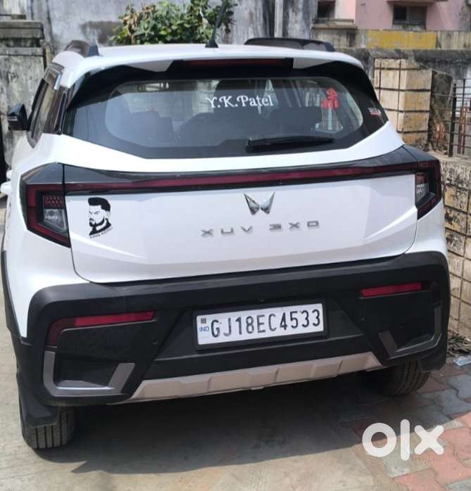 Mahindra Xuv 3xo Ax5 Pm Mt, 2024, Petrol