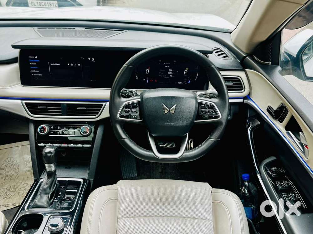 Mahindra Xuv700 2.0 Ax 7 Petrol At Luxury Pack Str, 2022, Petrol