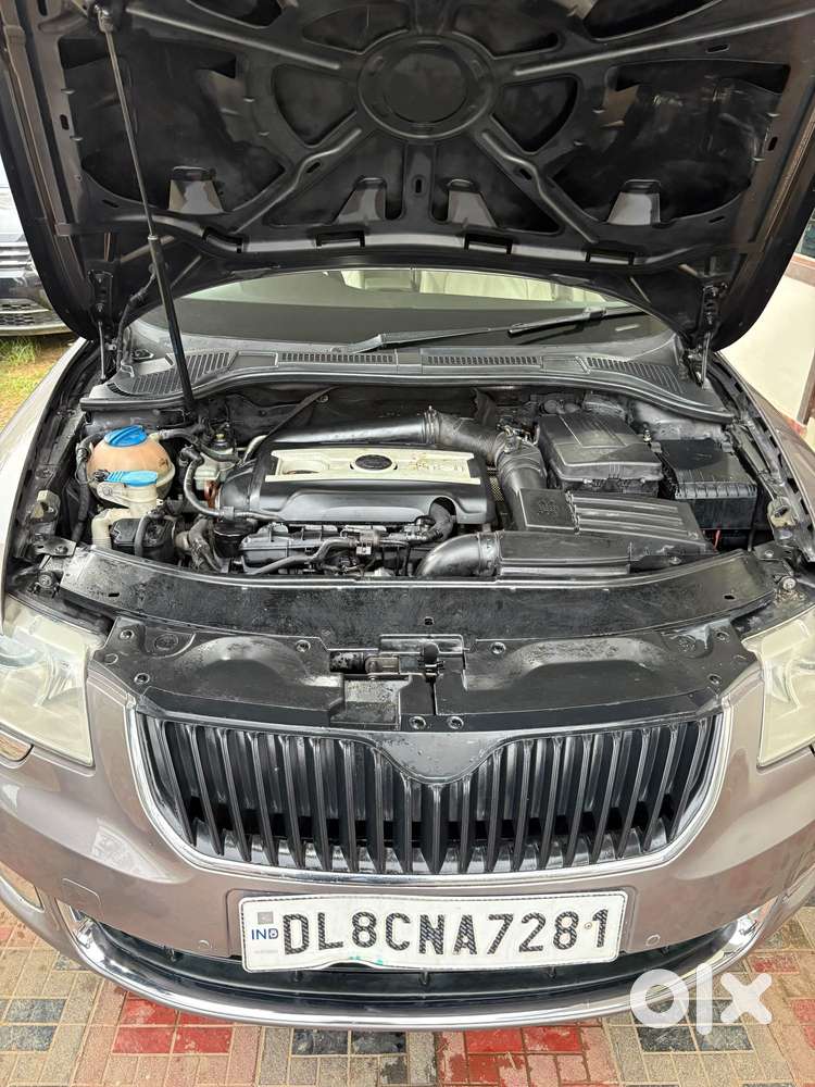 Skoda Superb Elegance 1.8 Tsi At, 2012, Petrol