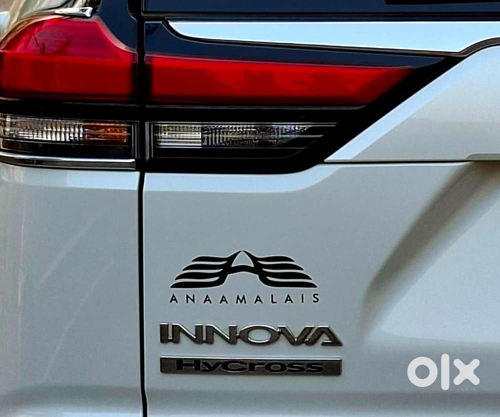 Toyota Innova Hycross 2.0 Zx Hybrid 7 Str, 2025, Petrol