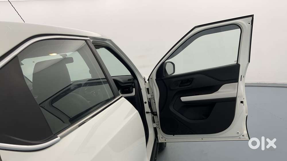 Tata Punch Pure, 2022, Petrol