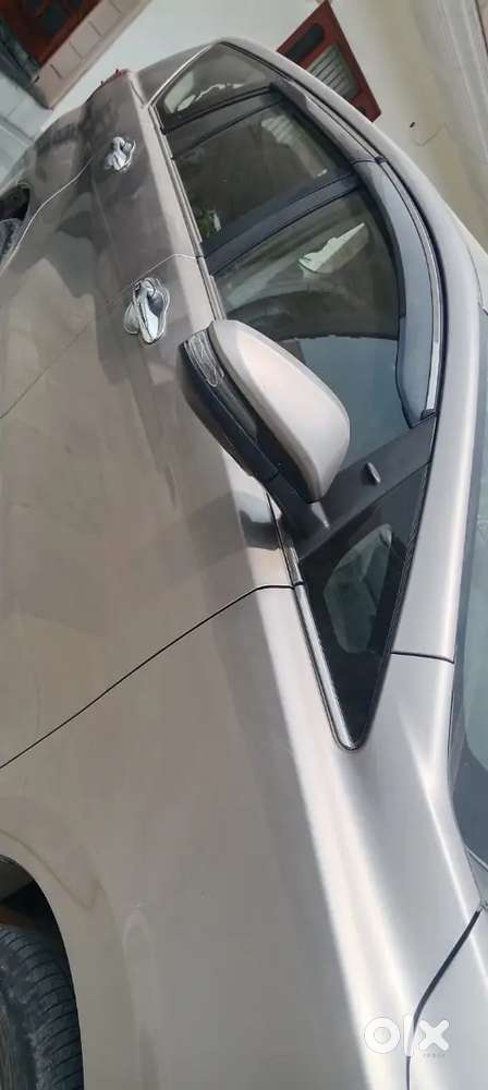 Toyota Innova 2018 Diesel 40000 Km Driven