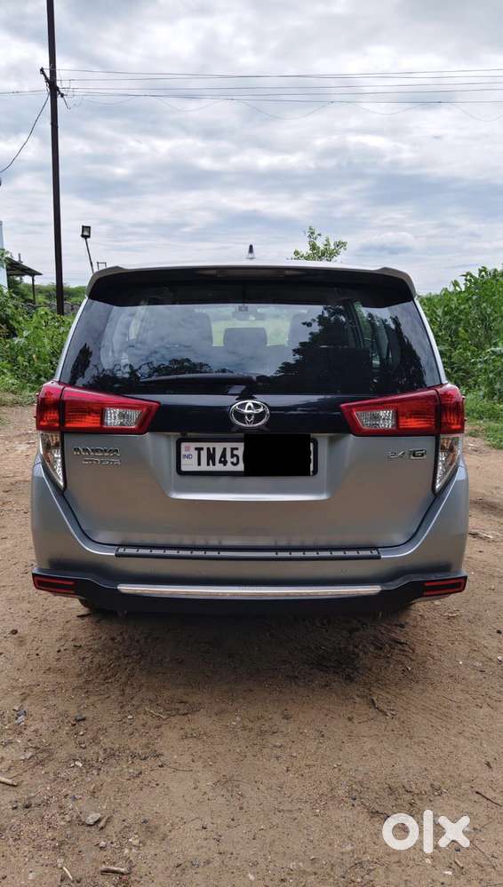 Toyota Innova Crysta [2020-ongoing] 2.4 Gx 8 Str, 2025, Diesel