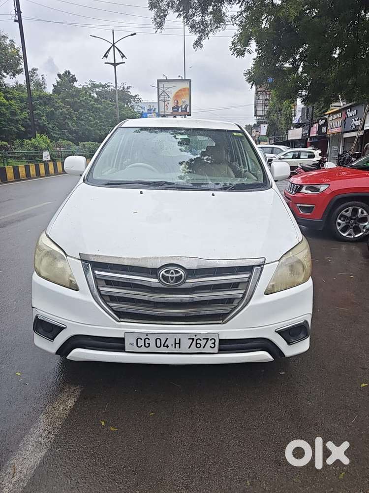 Toyota Innova 2.5 V Diesel 8-seater, 2006, Diesel