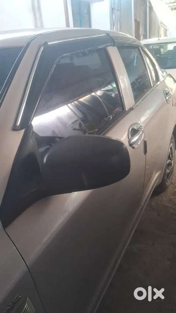 Maruti Suzuki Dzire 2011