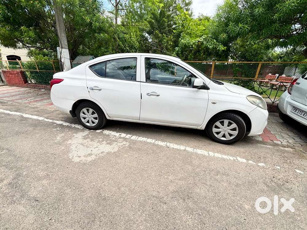 Nissan Diesel Car 2012