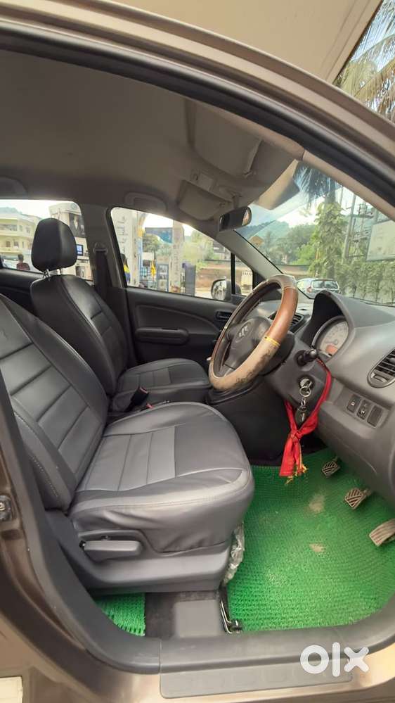 Maruti Suzuki Ritz Lxi, 2010, Petrol
