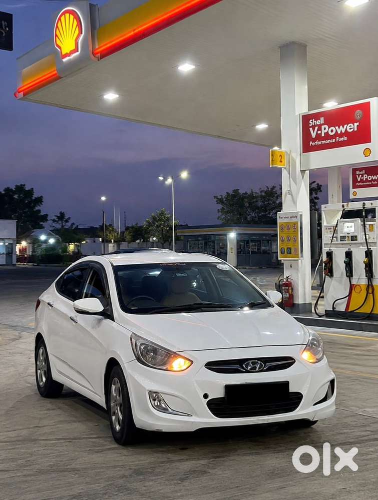 Hyundai Verna 2012