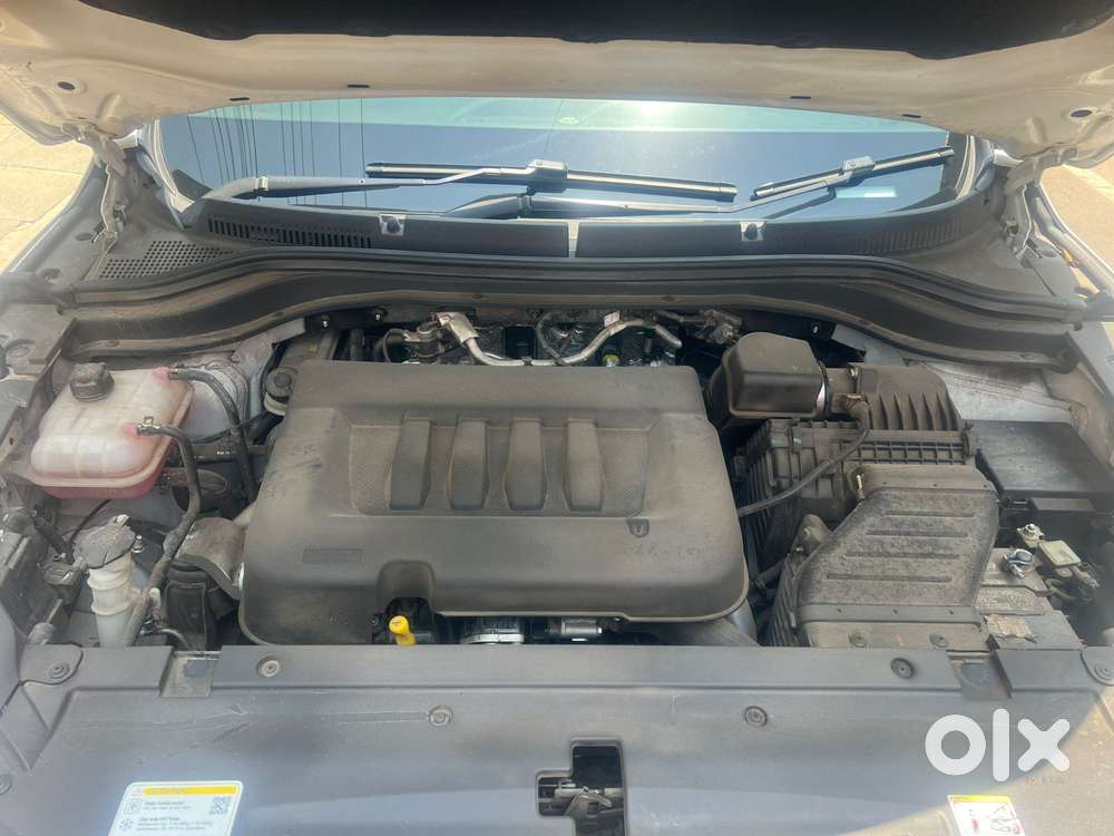 Mahindra Xuv700 2.2 Ax 7 Diesel At Luxury Pack Str Awd, 2023, Diesel