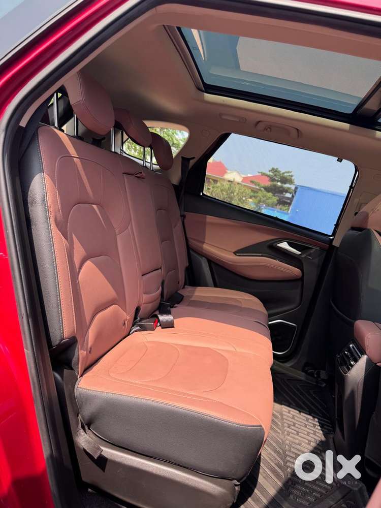 Mg Hector Plus Savvy Pro 1.5 Turbo Petrol Cvt 7 Str, 2024, Petrol