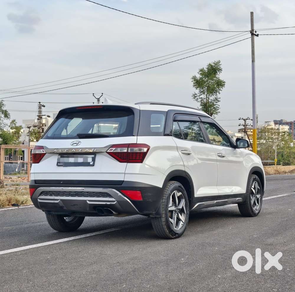 Hyundai Alcazar Platinum 7 Str 1.5 Diesel Adventure, 2023, Diesel