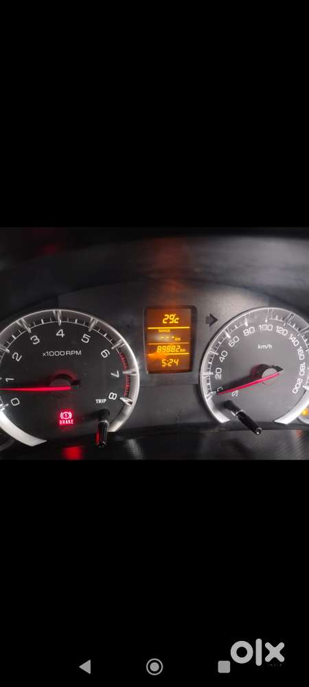 Maruti Suzuki Swift Dzire Vxi Optional, 2016, Petrol