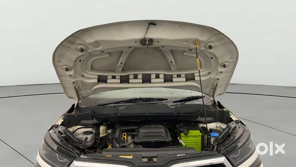 Skoda Kushaq 1.0 Tsi Ambition, 2022, Petrol