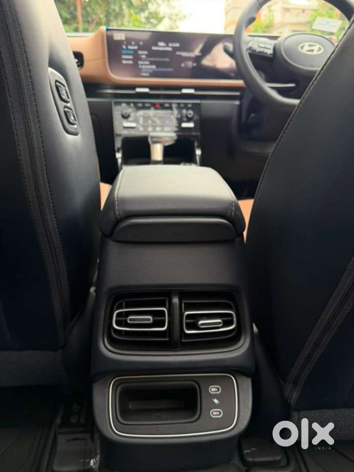 Hyundai Alcazar Signature 1.5 Petrol Dct 6str, 2025, Petrol