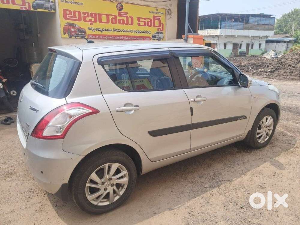 Maruti Suzuki Swift Vvt Zxi, 2013, Petrol