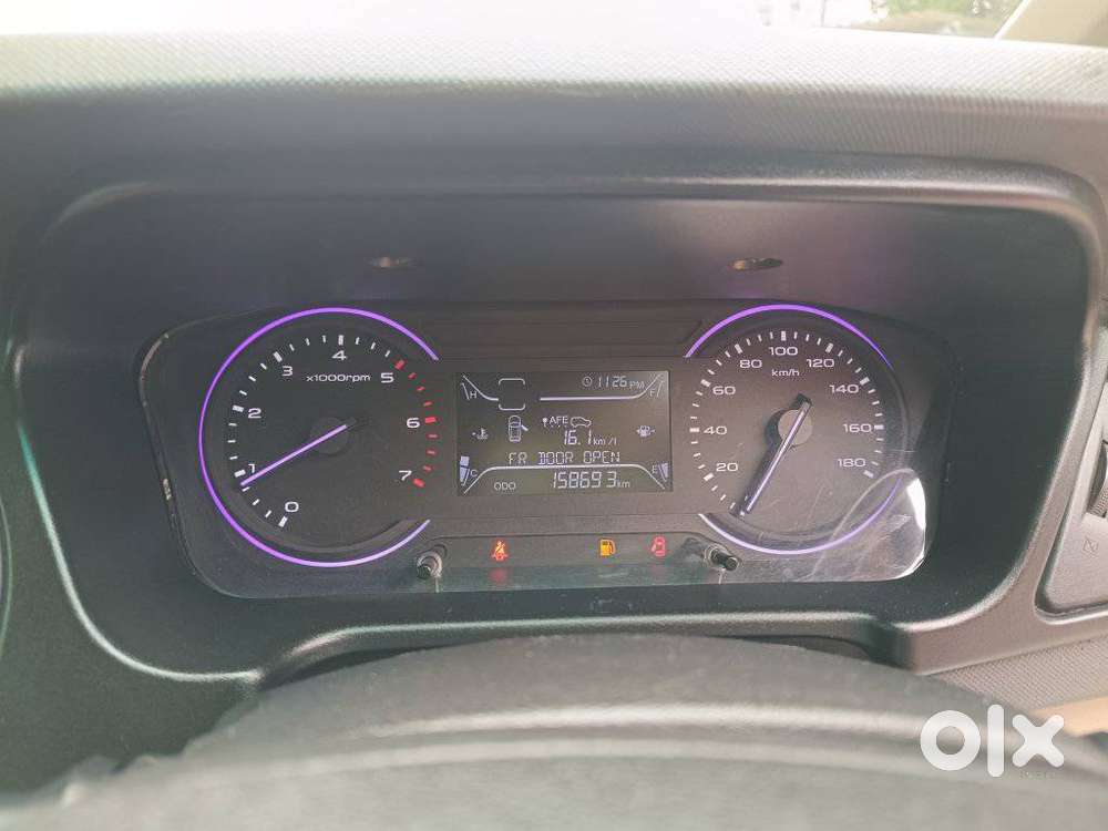 Mahindra Marazzo M2, 2018, Diesel