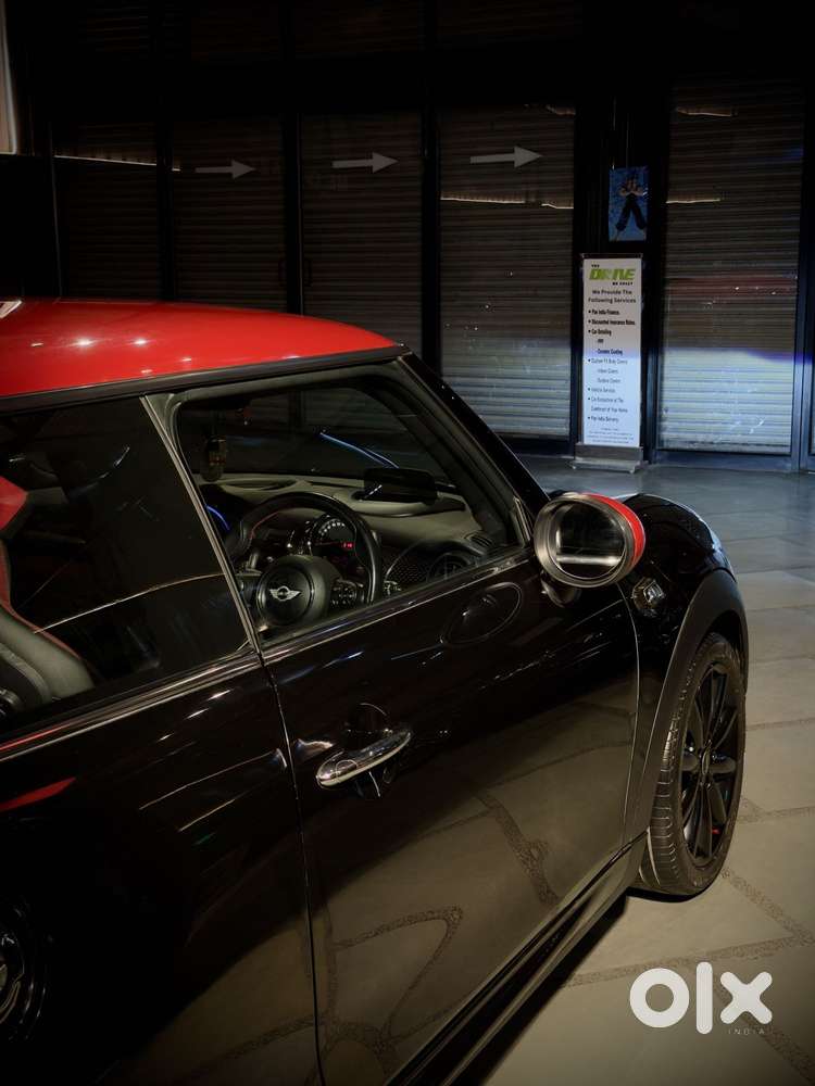 Mini Cooper 3 Door John Works, 2017, Petrol