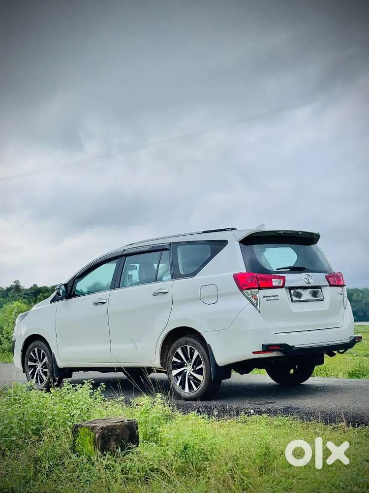 Neet And Clean Vehicle
