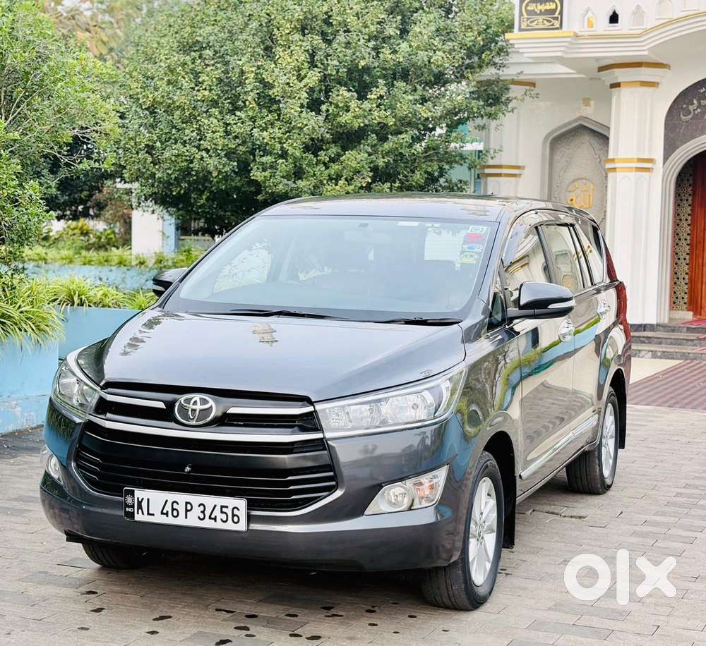 Toyota Innova Crysta 2.8z Automatic, 2016, Diesel