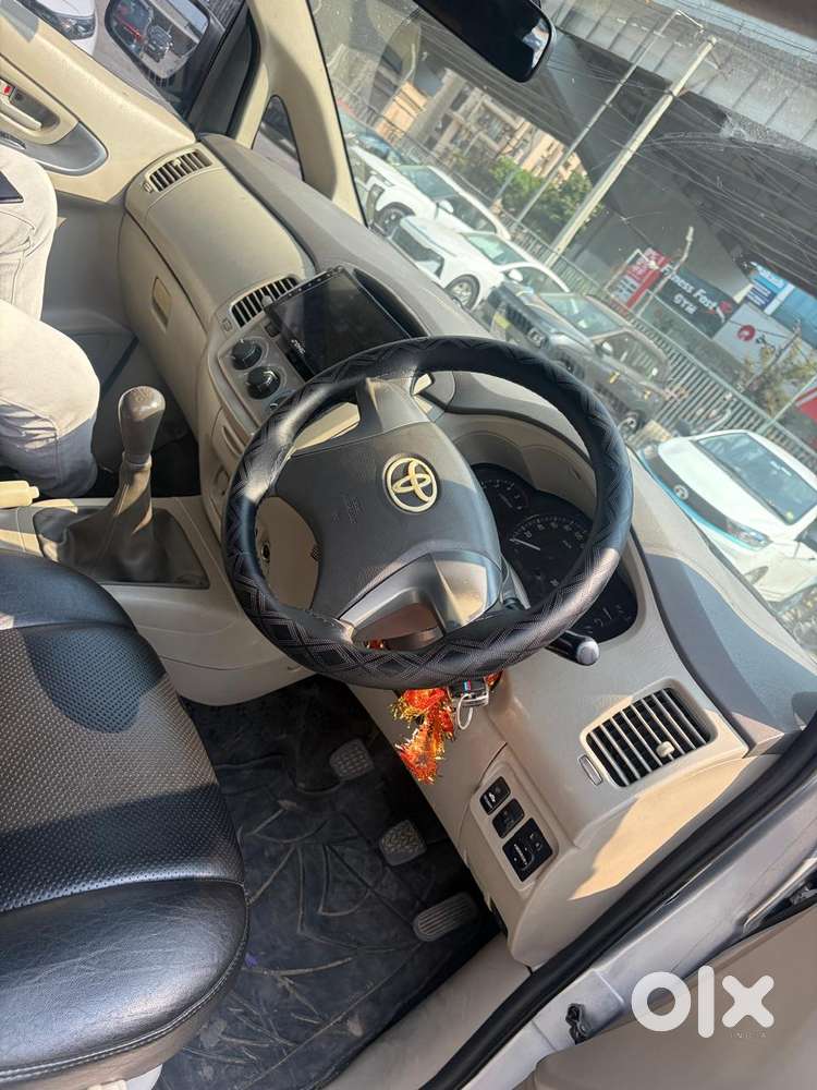 Toyota Innova 2.5 G (diesel) 8 Seater, 2014, Diesel