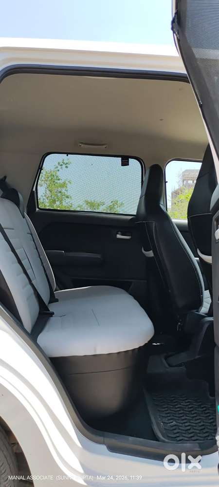 Maruti Suzuki Wagon R Zxi, 2023, Petrol