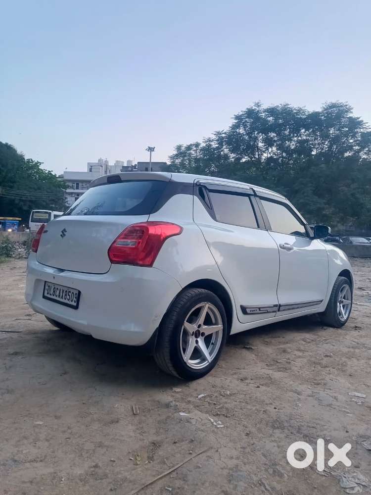 Maruti Suzuki Swift Vxi + Manual, 2019, Cng & Hybrids