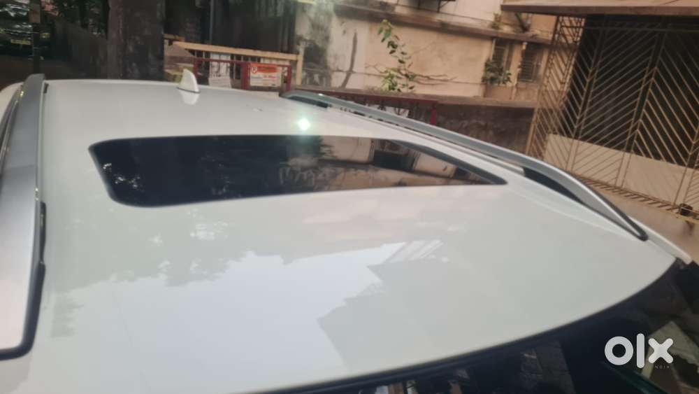Maruti Suzuki Brezza 1.5 Zxi Plus Smart Hybrid Dual Tone, 2023, Petr..
