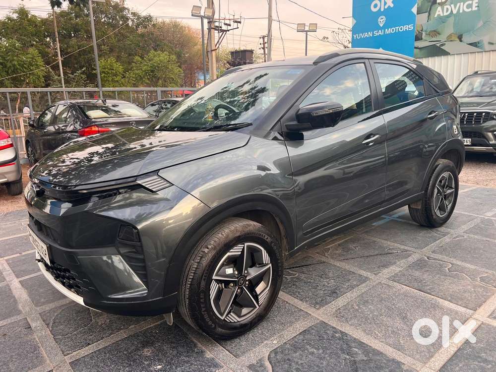 Tata Nexon, 2023, Petrol