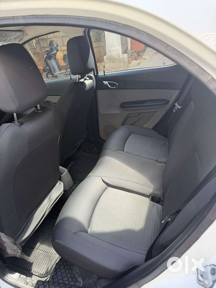Tata Tiago 1.2 Revotron Xza Plus Amt, 2018, Petrol