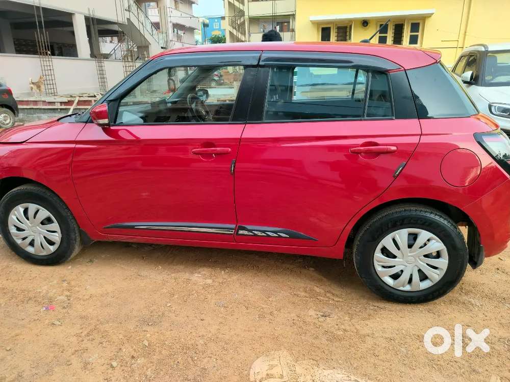 Maruti Suzuki New-gen Swift 2025 December Petrol 22000 Km Driven