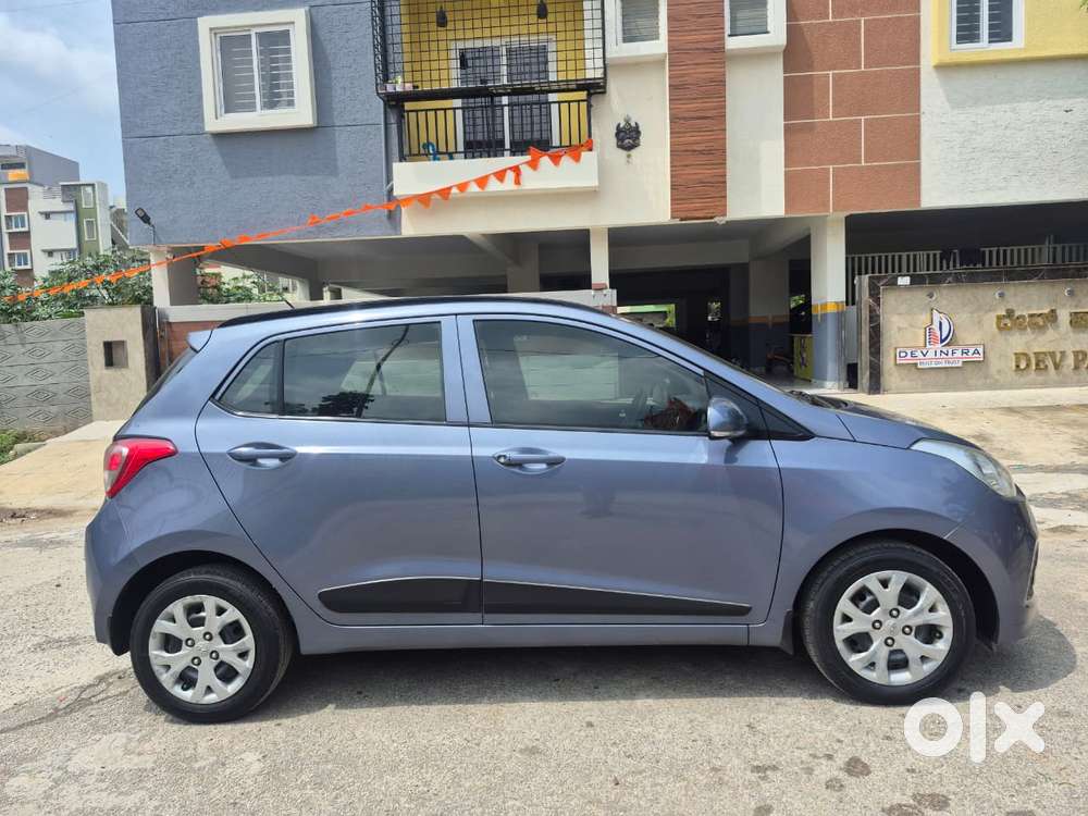 Hyundai Grand I10 Sportz, 2016, Petrol