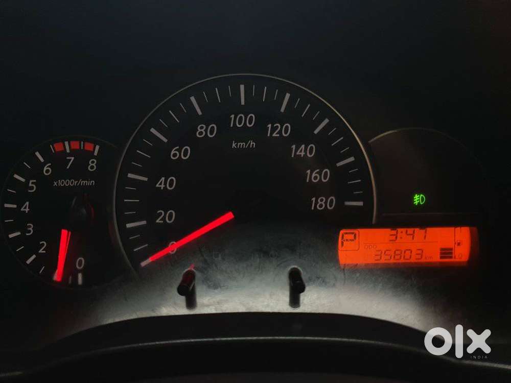 Nissan Micra Xv Cvt, 2017, Petrol
