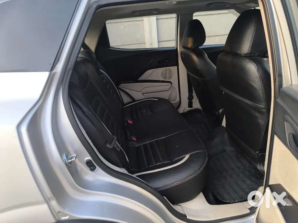 Mahindra Xuv300 W6 Ds Bs6 Mt  Well Maintained