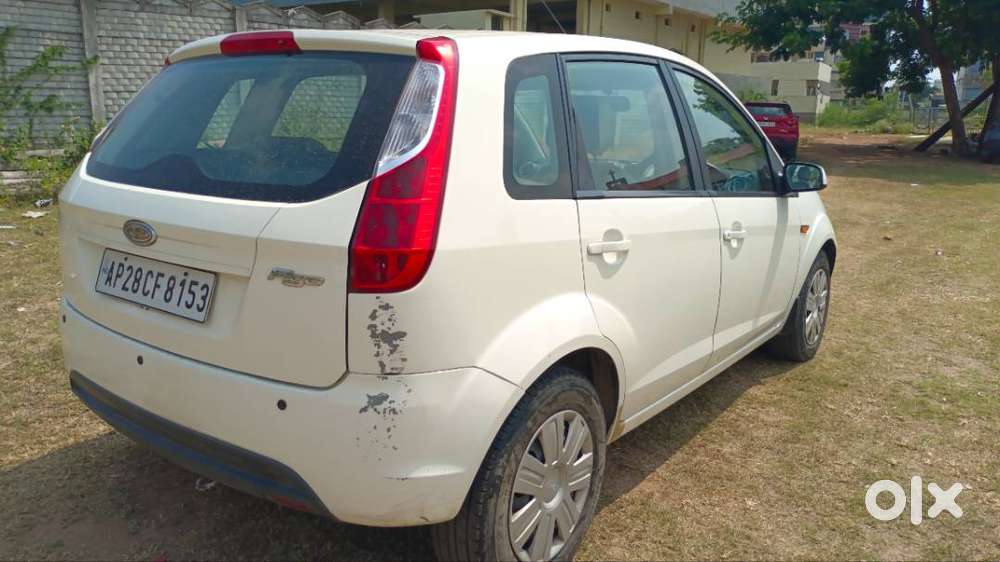 Ford Figo Lxi Duratec 2012