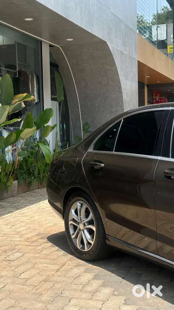 Mercedes-benz C220d  Luxury Diesel Sedan
