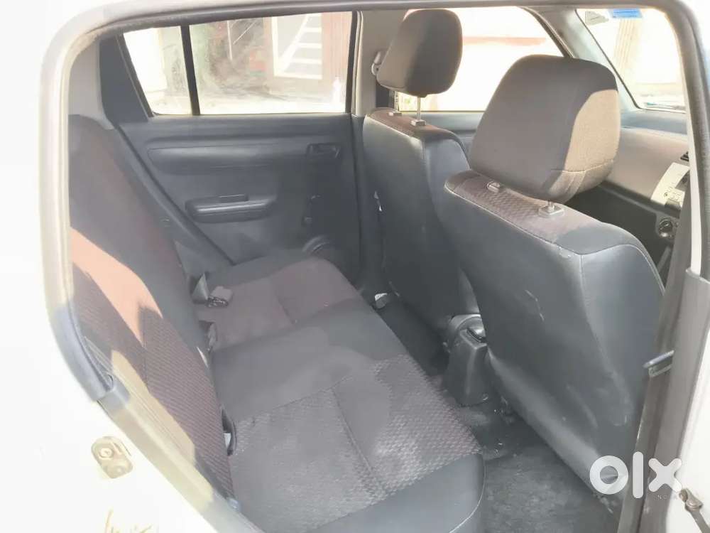Maruti Suzuki Swift 2011 Cng & Hybrids 23000 Km Driven
