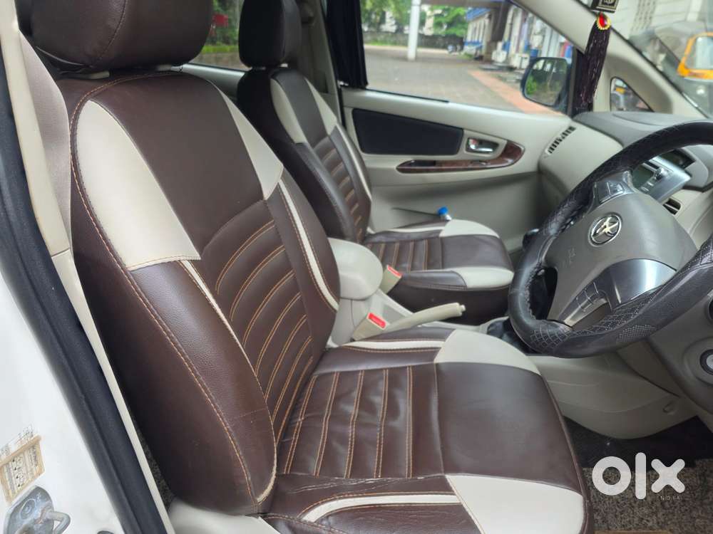 Toyota Innova 2.5 V 8 Str, 2014, Diesel