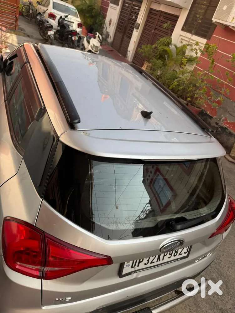 Xuv 300 W8 Top Model Pitrol Or Cng Pass