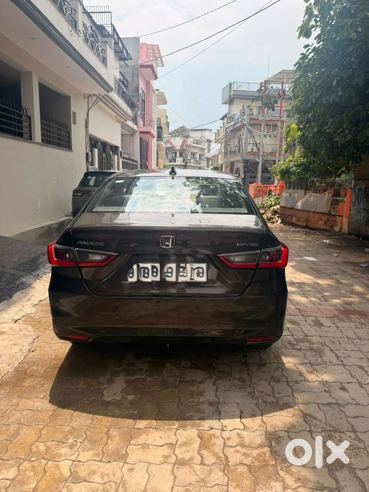 Honda Amaze Petrol 2025