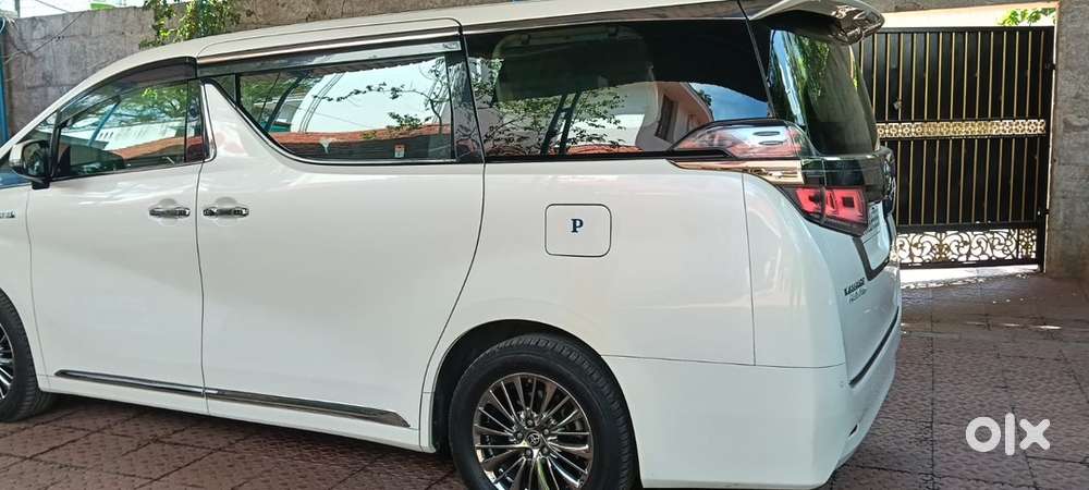 Toyota Vellfire 2022 Hybrid