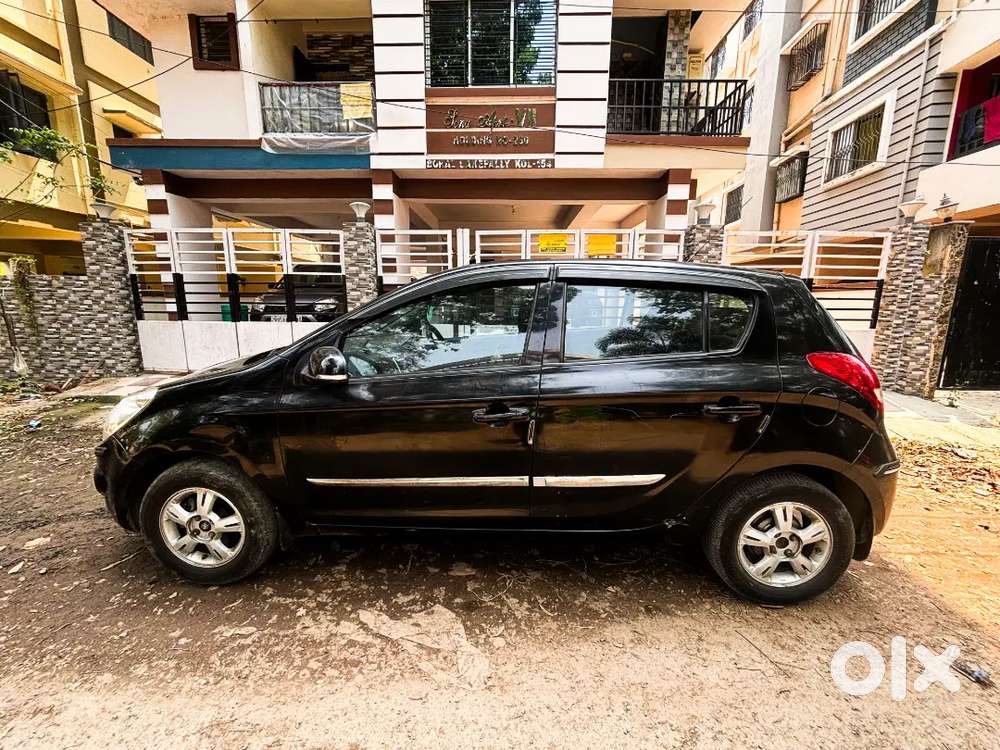 Hyundai I20 Asta Top Model Life Time Tax Cf2031