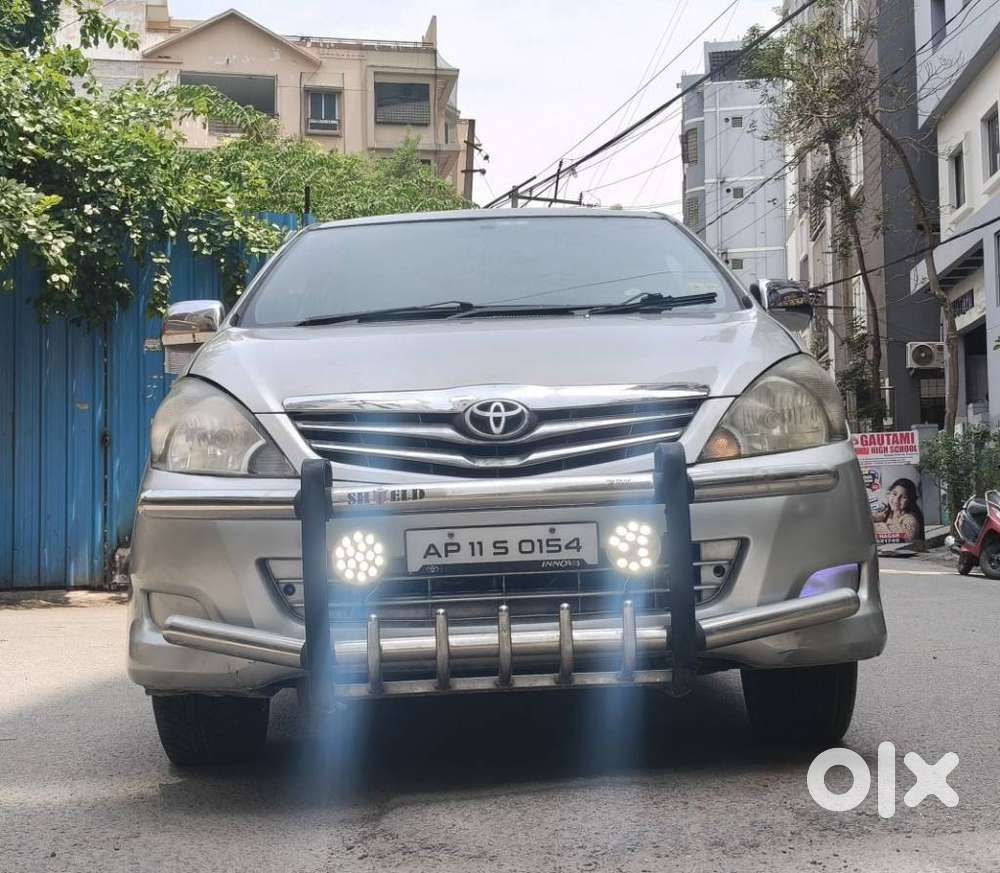 Toyota Innova 2.5 V 7 Str, 2006, Diesel