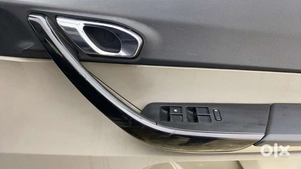 Tata Tiago 1.2 Revotron Xz, 2018, Petrol