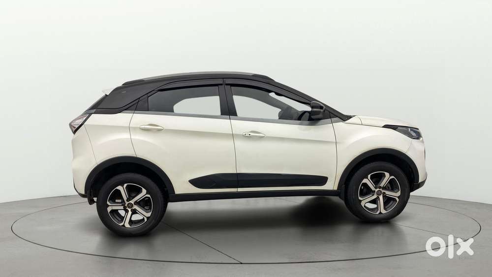 Tata Nexon 1.2 Revotron Xza Plus Dualtone, 2021, Petrol