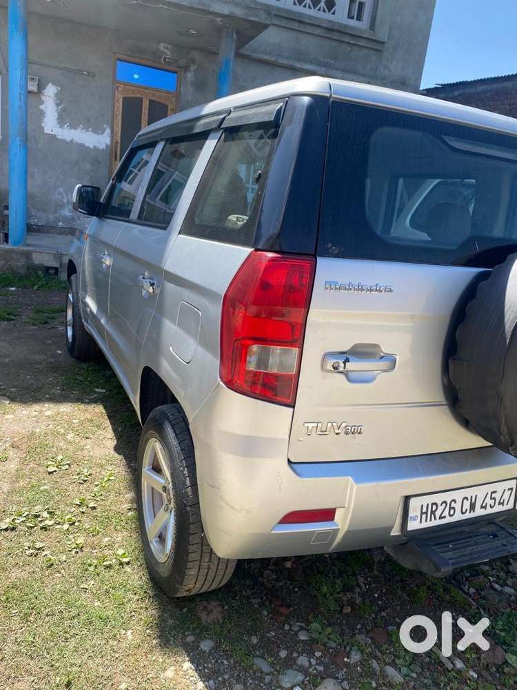 Mahindra Tuv 300 2016 Diesel 100000 Km Driven